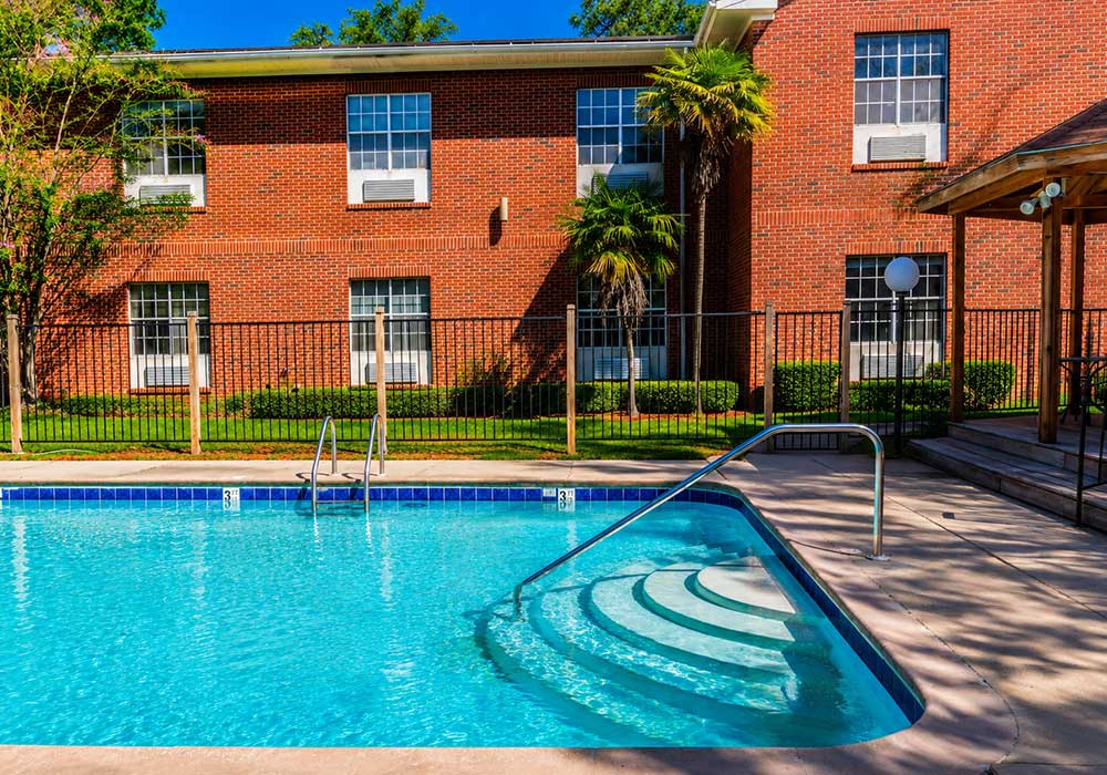 Aquatic therapy at Knollwood Healthcare